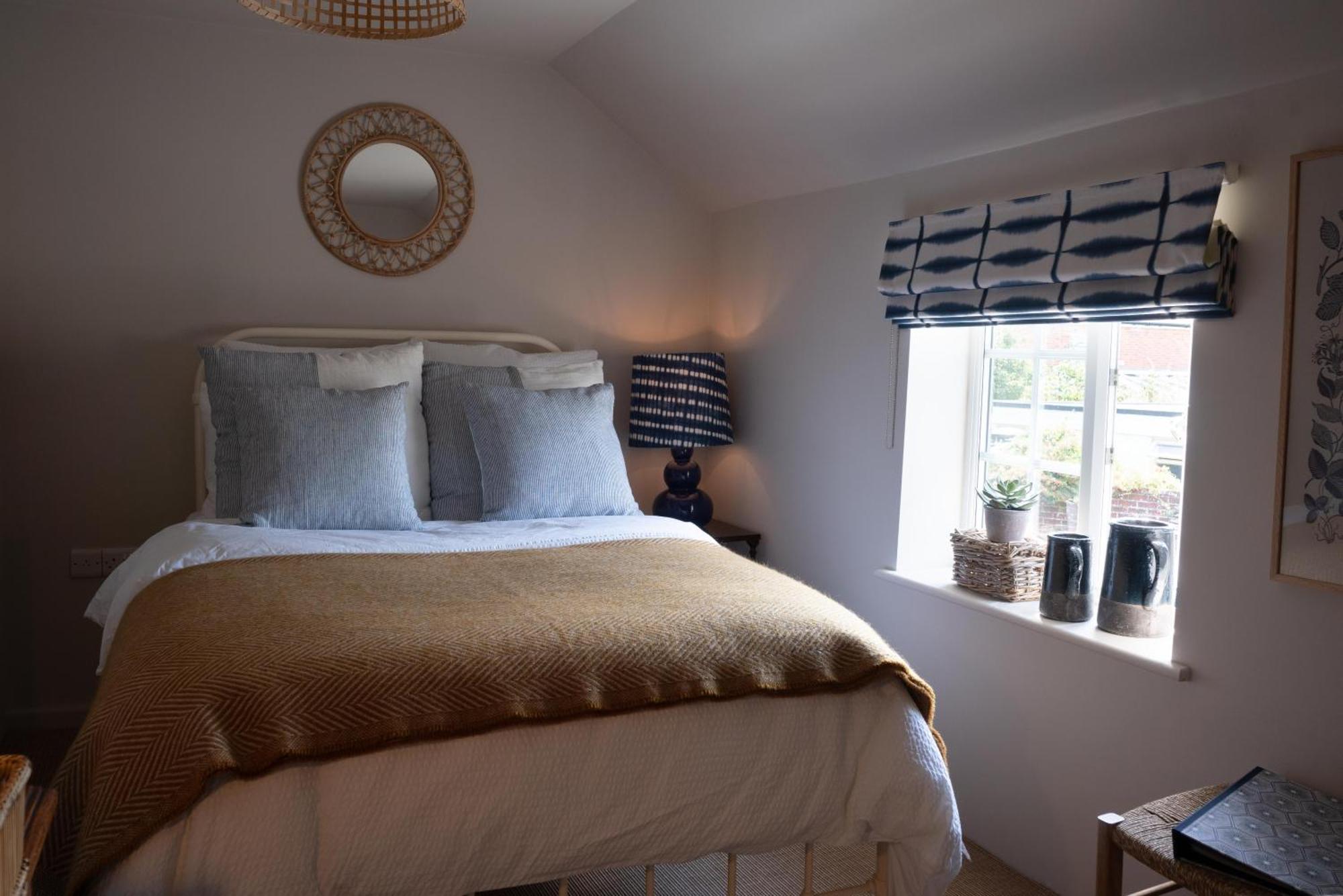 The Saxon Inn Child Okeford ภายนอก รูปภาพ